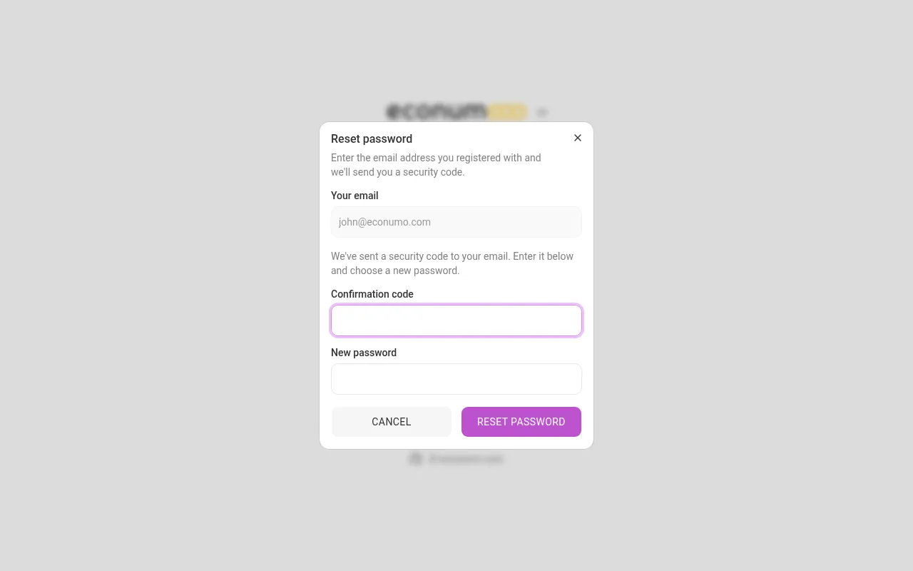 Password recovery — enter the code and a new password (desktop)